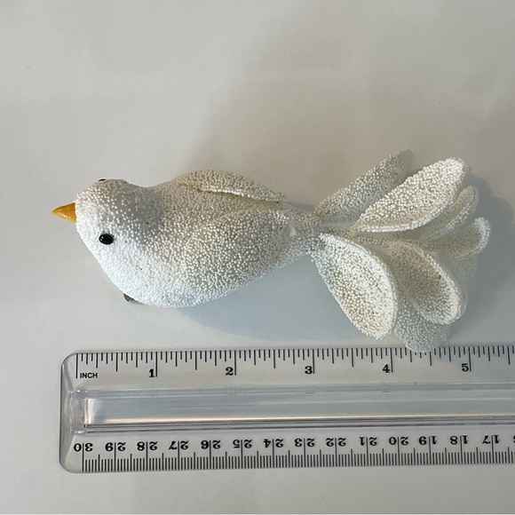 Dove Ornament with Metal Clip Vintage Read - Picture 4 of 12